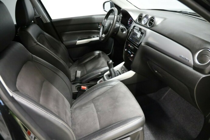 suzuki-vitara-bensin-2016-big-8