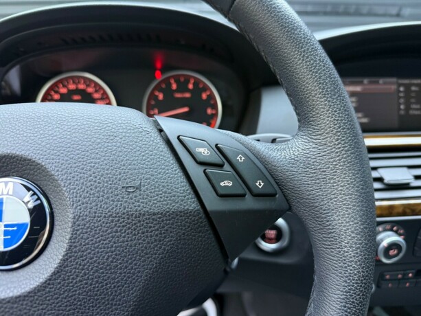 bmw-5-serie-bensin-2009-big-13