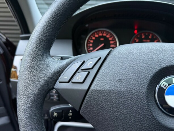 bmw-5-serie-bensin-2009-big-12