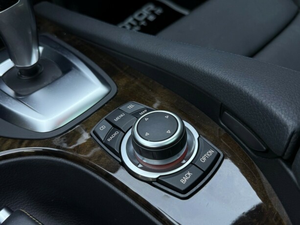 bmw-5-serie-bensin-2009-big-25