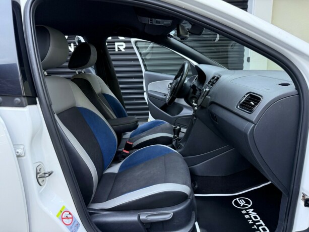 volkswagen-polo-bensin-2013-big-24