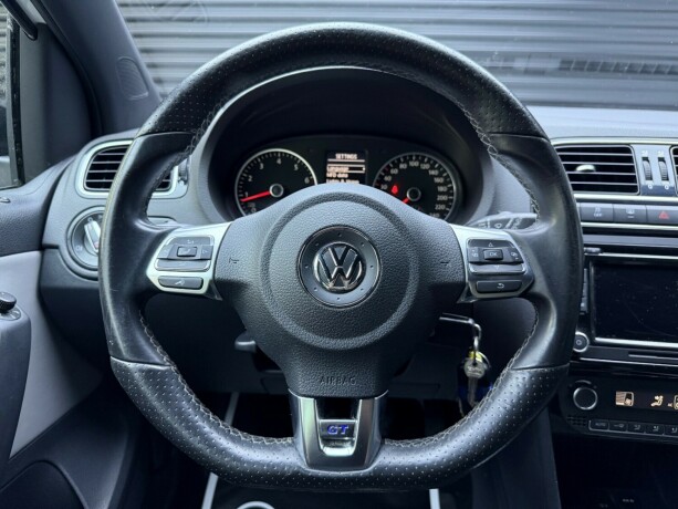 volkswagen-polo-bensin-2013-big-13