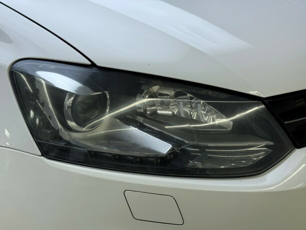 volkswagen-polo-bensin-2013-big-4