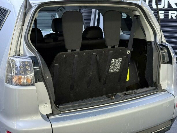 mitsubishi-outlander-diesel-2013-big-27