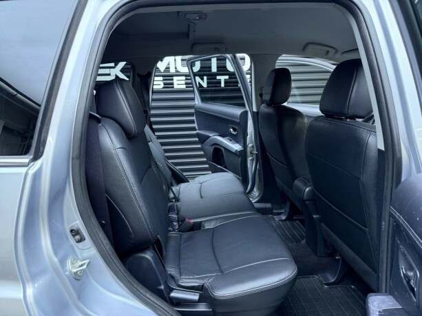 mitsubishi-outlander-diesel-2013-big-25