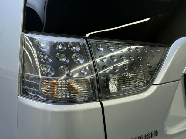 mitsubishi-outlander-diesel-2013-big-6