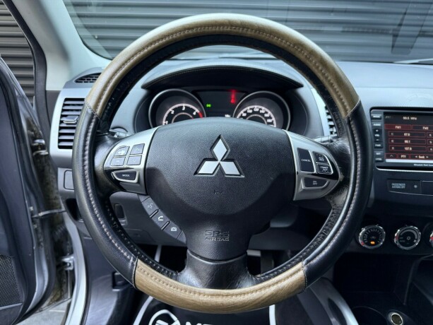 mitsubishi-outlander-diesel-2013-big-11