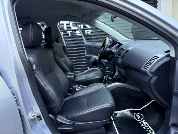mitsubishi-outlander-diesel-2013-big-23