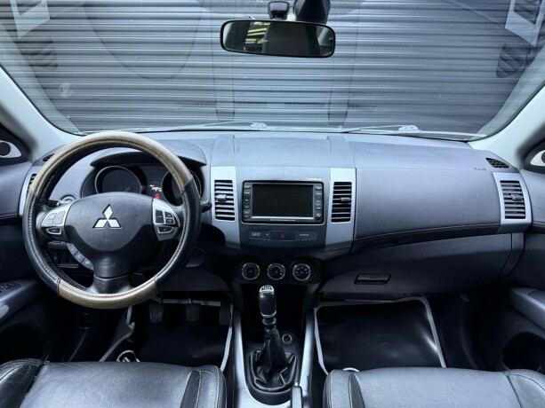 mitsubishi-outlander-diesel-2013-big-7