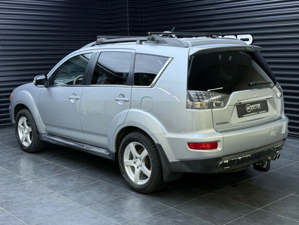 mitsubishi-outlander-diesel-2013-big-1