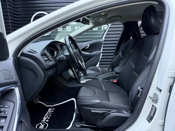 volvo-v40-diesel-2014-big-24