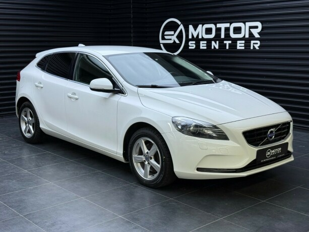 volvo-v40-diesel-2014-big-0