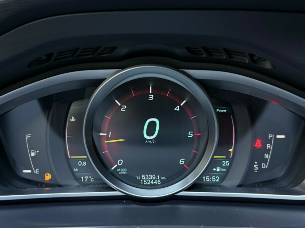 volvo-v40-diesel-2014-big-16
