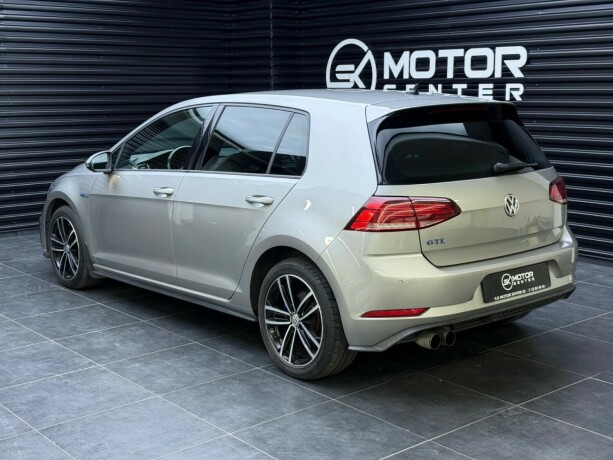 volkswagen-golf-elektrisitetbensin-2018-big-1
