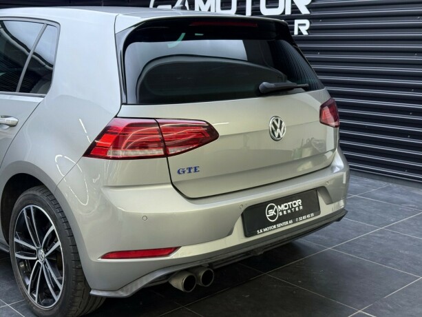 volkswagen-golf-elektrisitetbensin-2018-big-4