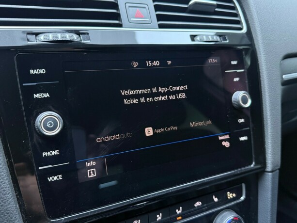 volkswagen-golf-elektrisitetbensin-2018-big-19