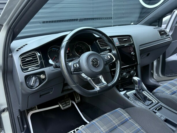volkswagen-golf-elektrisitetbensin-2018-big-8