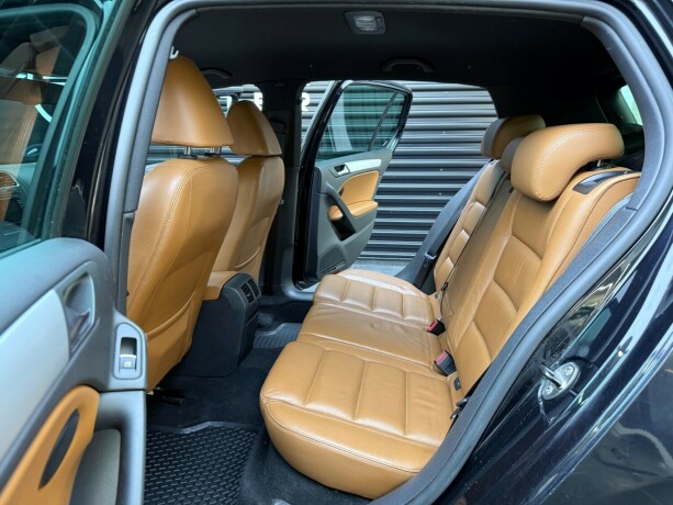 volkswagen-golf-bensin-2012-big-28