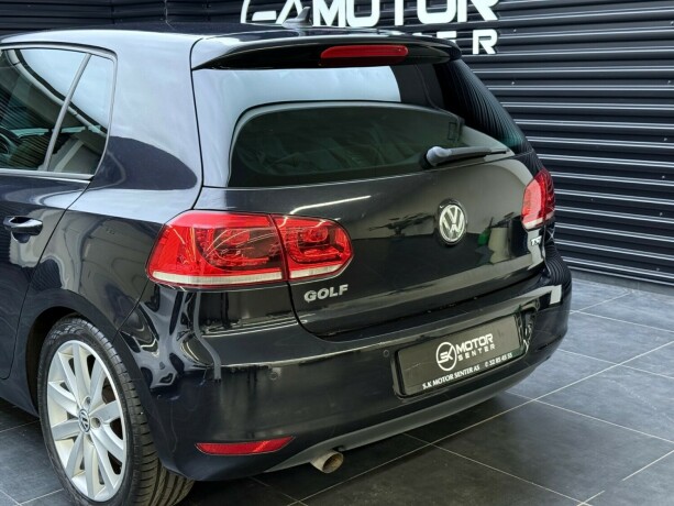 volkswagen-golf-bensin-2012-big-5