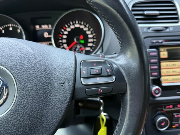 volkswagen-golf-bensin-2012-big-15