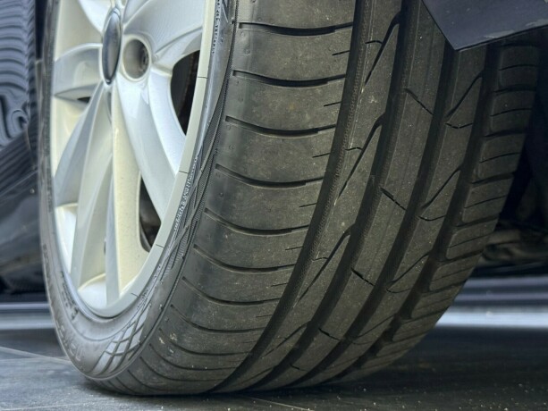 volkswagen-golf-bensin-2012-big-8