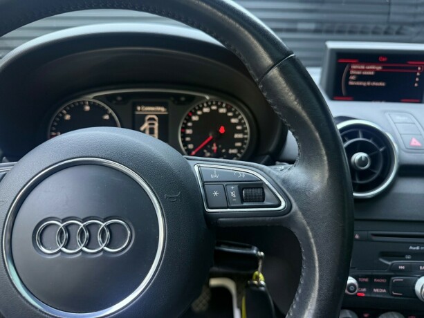 audi-a1-diesel-2011-big-15
