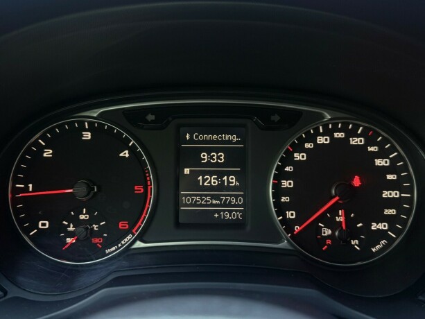 audi-a1-diesel-2011-big-16