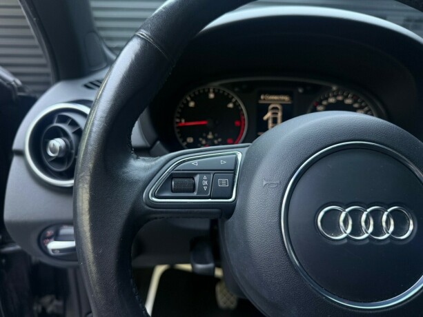 audi-a1-diesel-2011-big-14