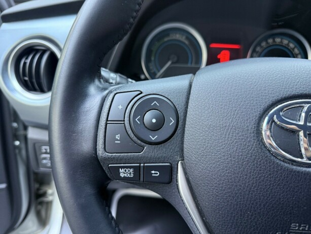 toyota-auris-bensin-2013-big-14
