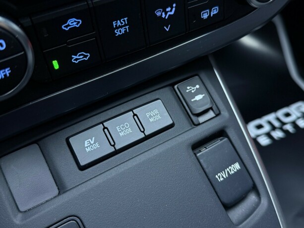 toyota-auris-bensin-2013-big-25