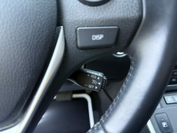 toyota-auris-bensin-2013-big-16