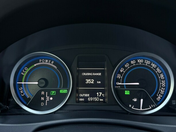 toyota-auris-bensin-2013-big-17