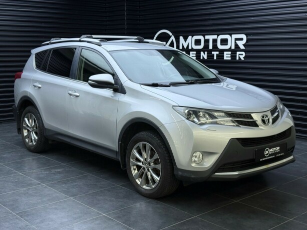 toyota-rav4-diesel-2013-big-0