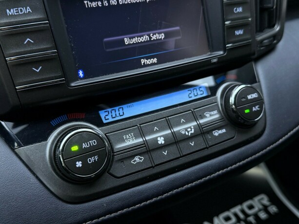 toyota-rav4-diesel-2013-big-23