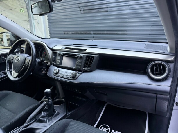 toyota-rav4-diesel-2013-big-11