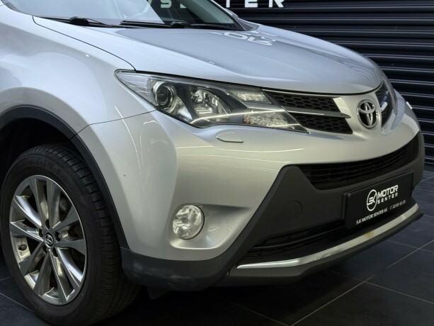 toyota-rav4-diesel-2013-big-2