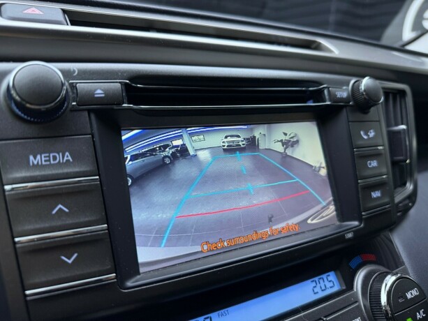 toyota-rav4-diesel-2013-big-21