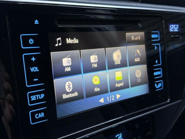 toyota-auris-elektrisitetbensin-2017-big-19