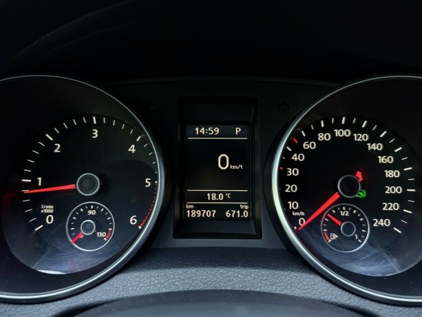 volkswagen-golf-diesel-2012-big-16