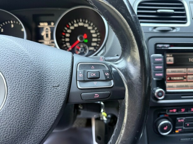 volkswagen-golf-diesel-2012-big-15