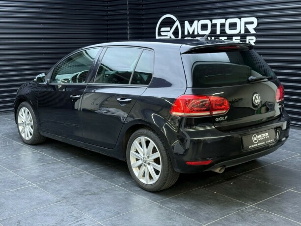 volkswagen-golf-diesel-2012-big-1