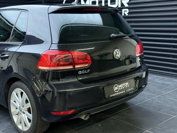 volkswagen-golf-diesel-2012-big-5