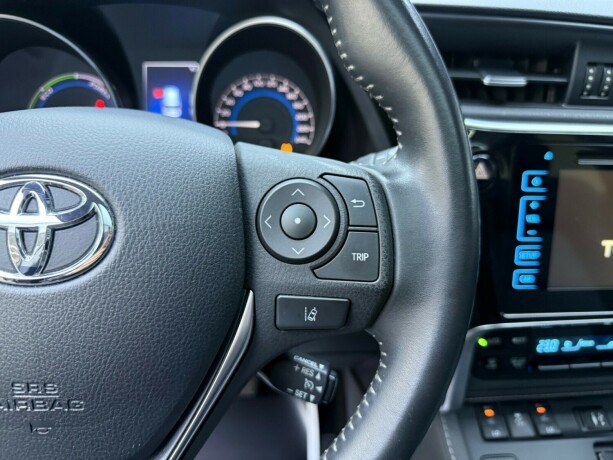 toyota-auris-elektrisitetbensin-2016-big-15