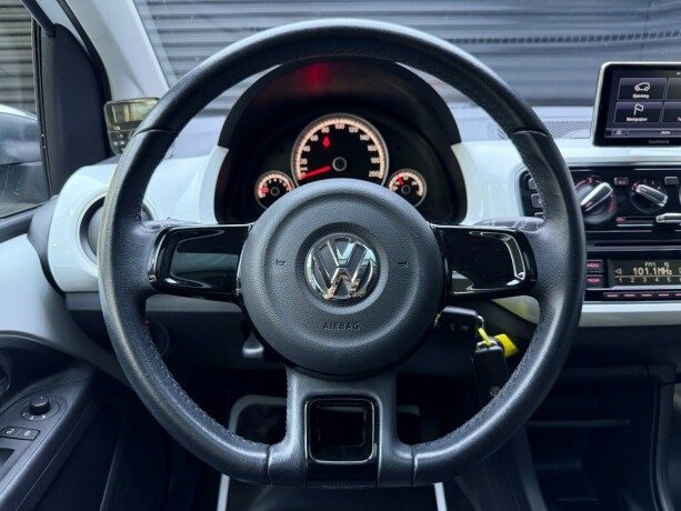 volkswagen-up-bensin-2014-big-13