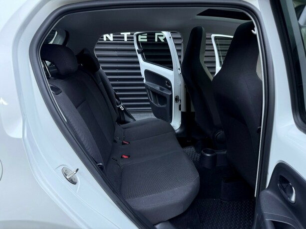 volkswagen-up-bensin-2014-big-25