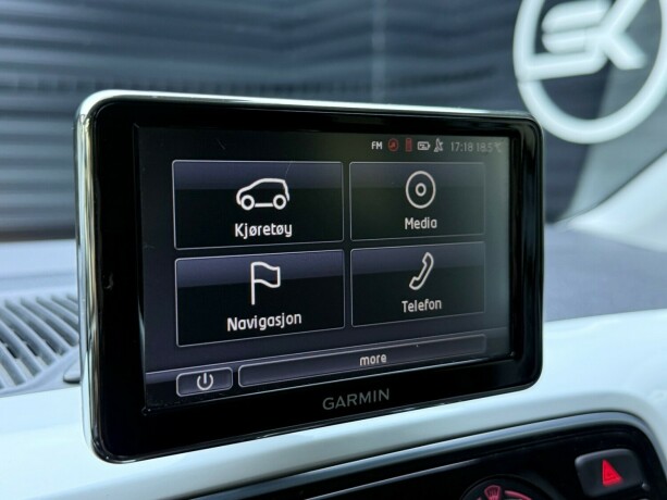 volkswagen-up-bensin-2014-big-16