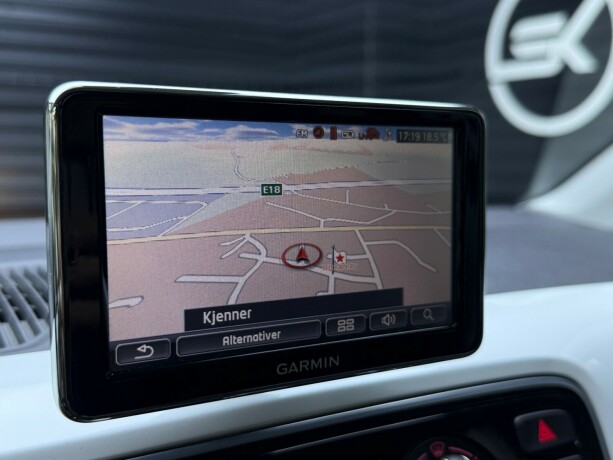 volkswagen-up-bensin-2014-big-15