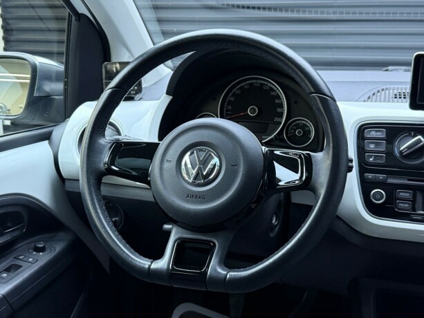 volkswagen-up-bensin-2014-big-12