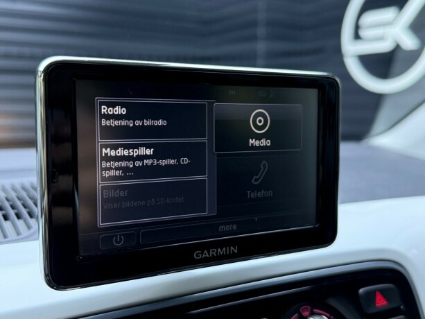 volkswagen-up-bensin-2014-big-18