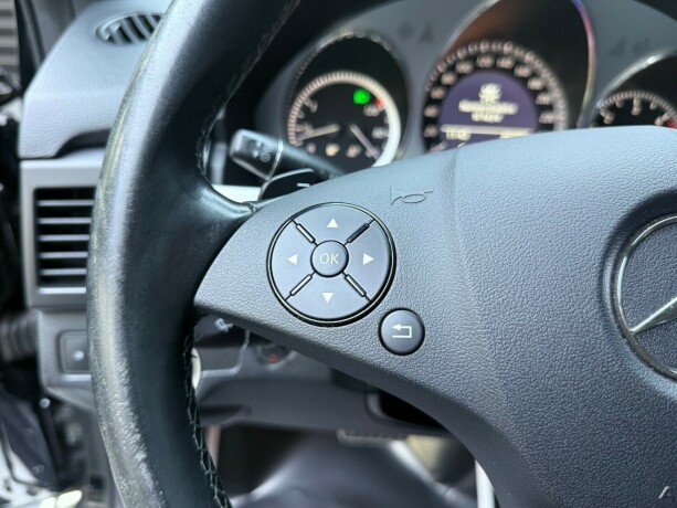 mercedes-benz-glk-diesel-2011-big-14
